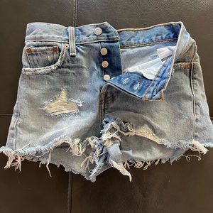 Levi’s shorts
